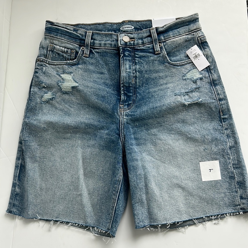 NWT Old Navy high waisted zip closure distressed faded blue 7” jean short cutoff